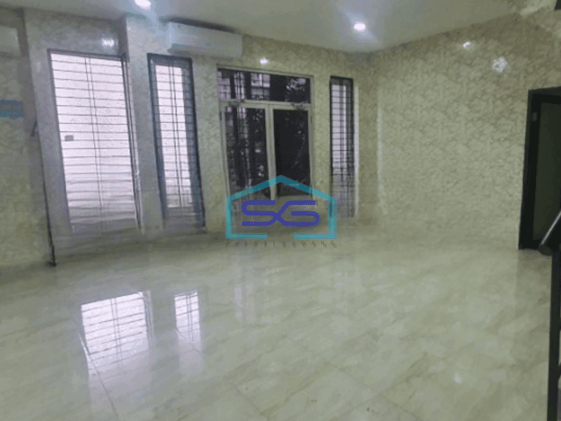 Disewakan Gudang Ada Kantor Luas Bangunan 2500 m² di Cengkareng Jakarta Barat