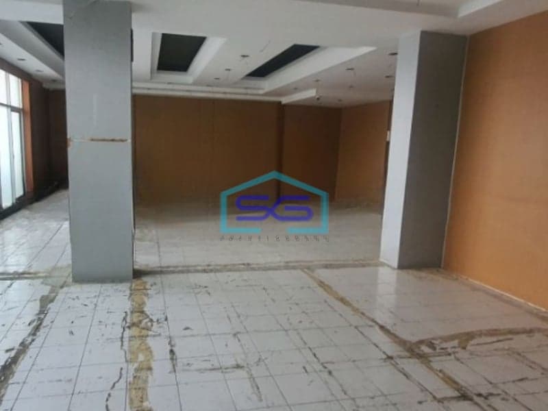 Disewakan Ruko Luas Tanah  111 m² Lokasi di Grogol Jakarta Barat