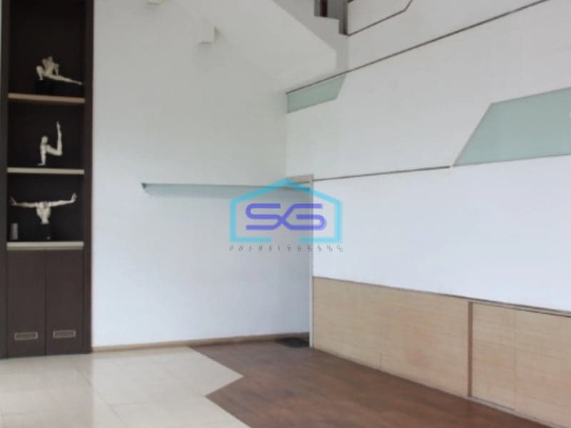 Disewakan Ruang Usaha Gedung Cocok Perkantoran Lokasi Mainroad BKR Bandung LB 370m2