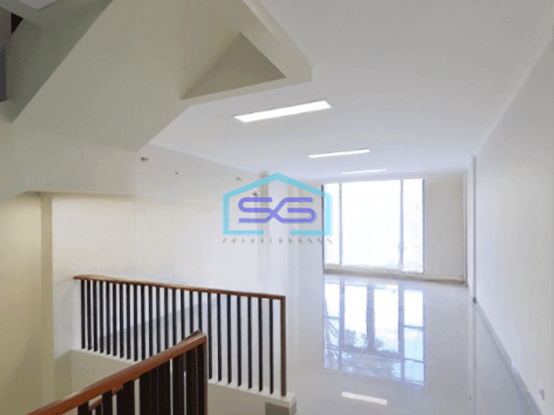 Dijual Ruko Hadap Jalan di Gading Serpong Tangerang Luas Bangunan 188 m²