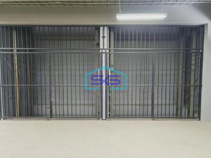 Disewakan Kantor 2 Lantai Luas Tanah 137 m² di Central Park Jakarta Barat