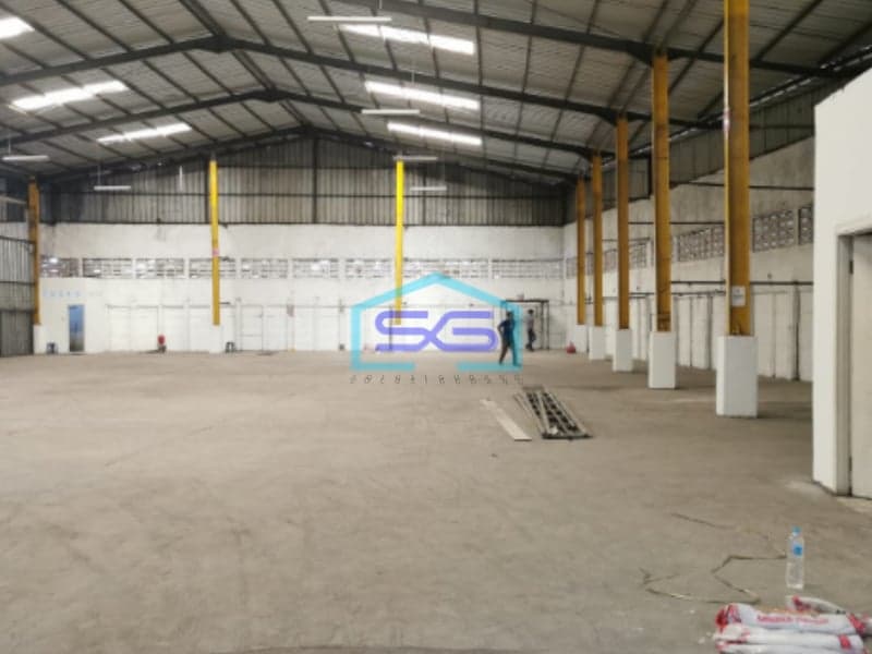 Disewakan Gudang Luas Bangunan 1000 m2 Lokasi Cipondoh Tangerang