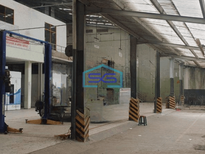 Dijual Ruang Usaha di Soekarno Hatta Bandung 2 Lantai Luas Tanah 2189 m²