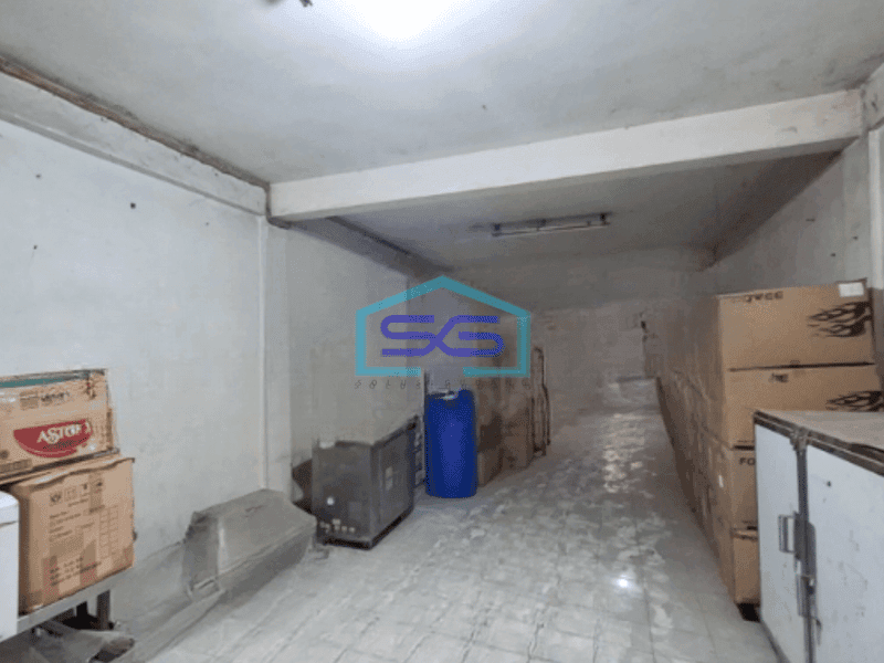 Dijual Ruko Hadap Jalan di Duri Kosambi Jakarta Barat Luas Bangunan  350 m²