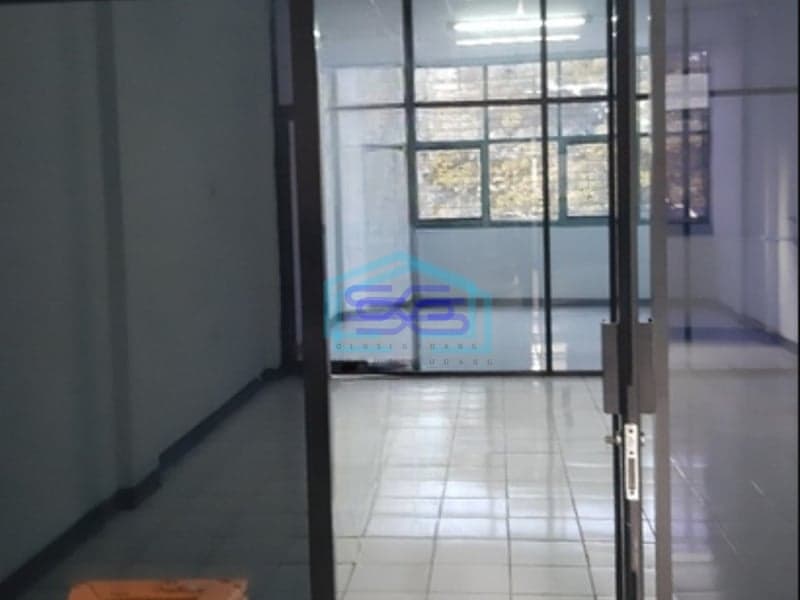 Disewakan Ruko Lokasi Strategis Luas Bangunan 204 m² di Jakarta Utara