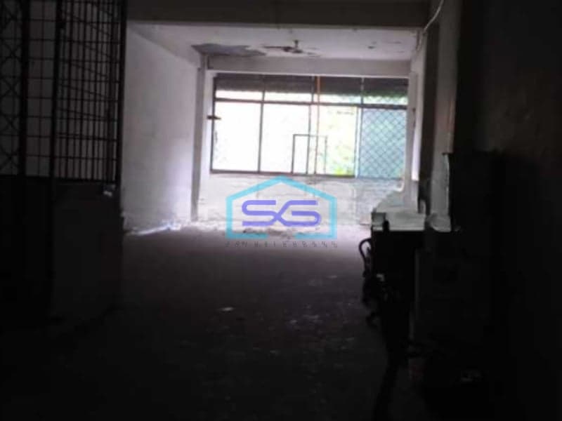 Dijual Ruko Strategis Luas Bangunan 448m2 di Jakarta Barat