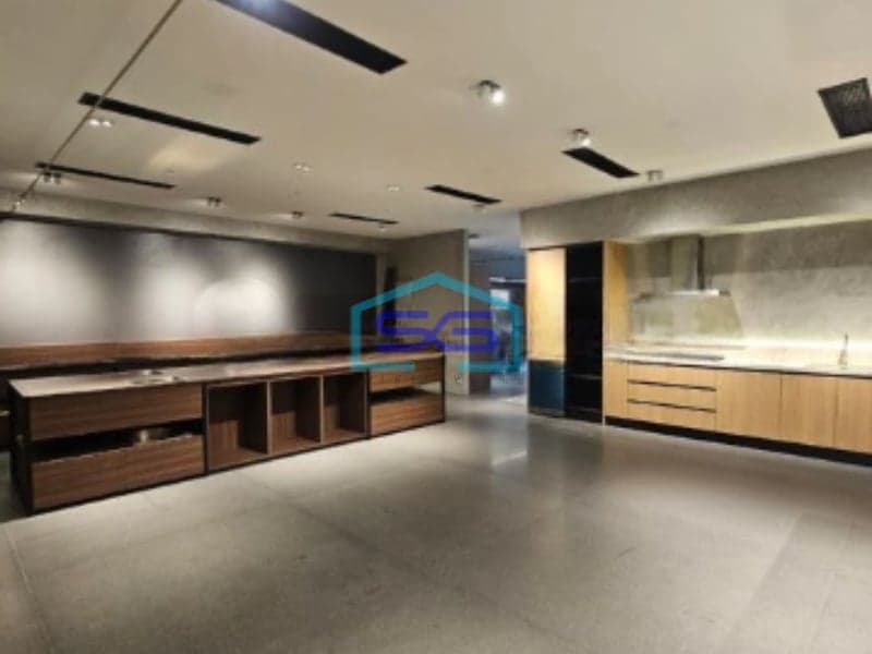 Dijual Gedung Kantor Strategis Slipi S. Parman Jakarta Barat LT 534m2