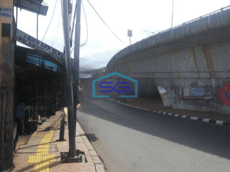 Dijual Gudang Luas Tanah 1100 m² di Penggilingan Jakarta Timur Akses Container