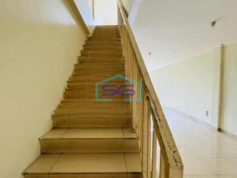 DIsewakan Ruko Luas Bangunan 270 m² Lokasi Jakarta Barat