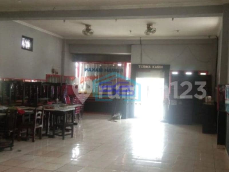 Disewakan Ruang usaha Luas Bangunan 180 m² Lokasi Gamping Sleman Yogyakarta
