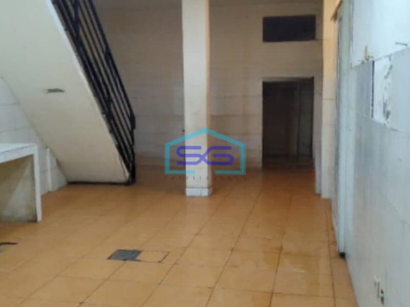 Disewakan Ruko Gandeng di Fatmawati Jakarta Selatan Luas Bangunan 352m2