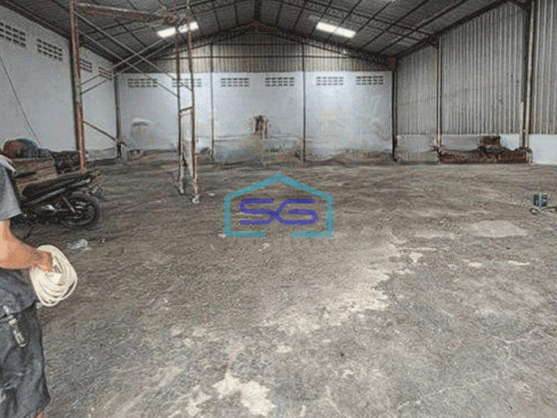Disewakan gudang bagus 480m2 di Cipondoh