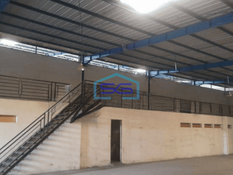 Disewakan Gudang Siap Pakai di Meruya Jakarta Barat Luas Tanah 2300 m²