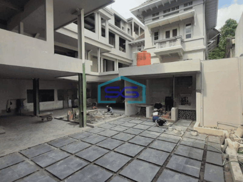 Dijual Ruang Usaha 3 Lantai Luas Tanah 1000 m² di Bandung Kota Cocok Untuk Segala Usaha