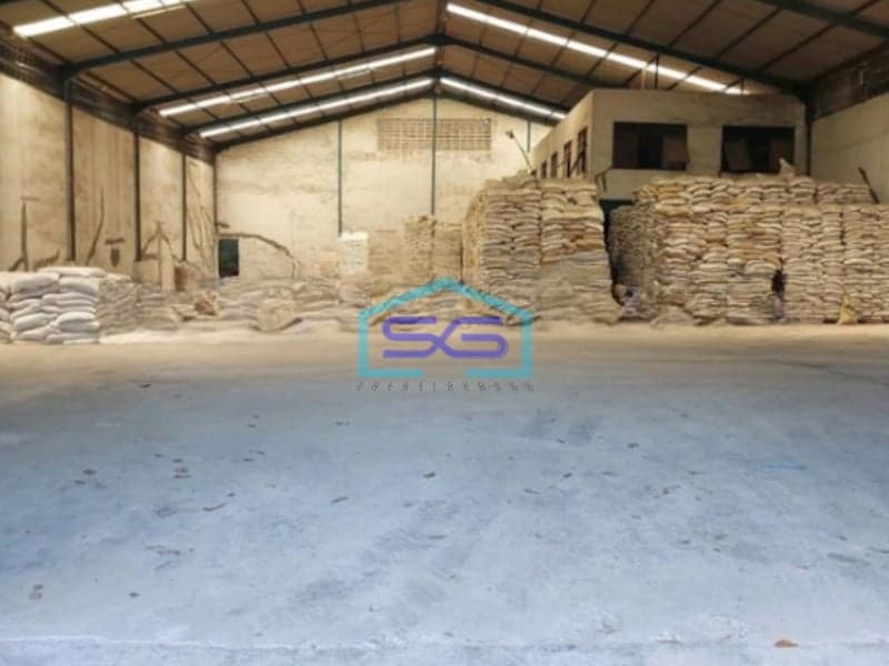 Disewakan Gudang Siap Huni Luas Tanah  30000 m² Lokasi Bebas Banjir di Surabaya