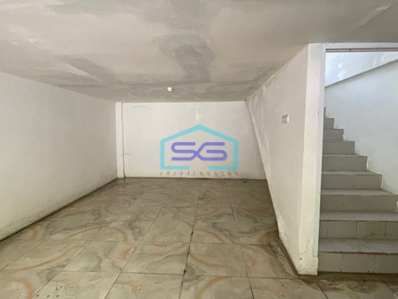 Dijual Ruko 3 Lantai dengan Lokasi Strategis di Jalan Dwikora, Palembang Luas 300m2