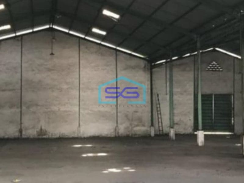 Disewakan Gudang Luas Bangunan  1350 m² Lokasi Margomulyo Surabaya