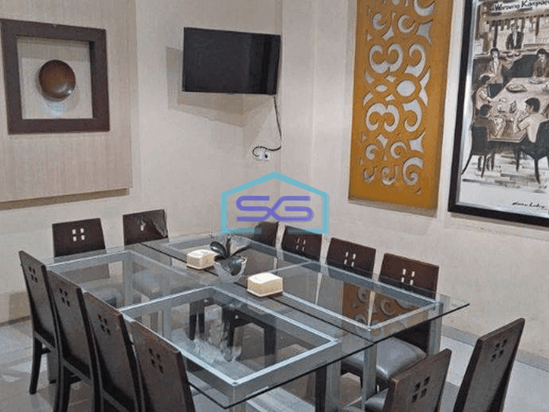 Disewakan Ruko Strategis Ex Resto di Jakarta Timur LB 500m2