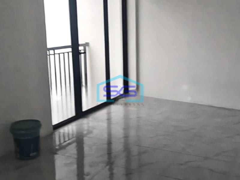 Disewakan Gudang Lokasi Strategis di Cipondoh Tangerang Luas Tanah 1200 m²