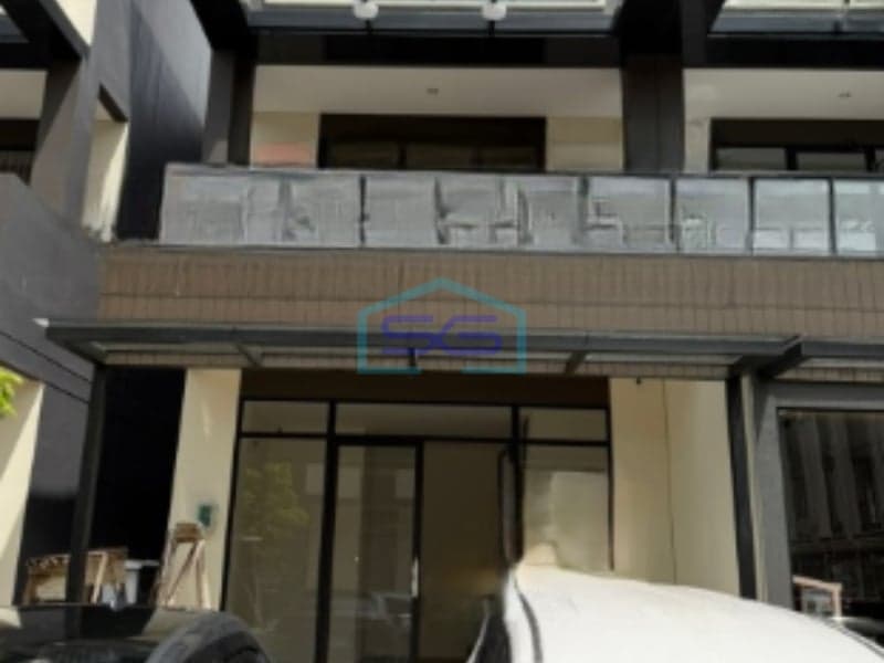 Dijual Ruko 3 Lantai Luas Bangunan 105 m² Lokasi Bebas Banjir Siap Huni di Tangerang