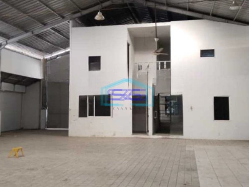 Disewakan Gudang Luas Tanah  1100 m² Lokasi di Tangerang