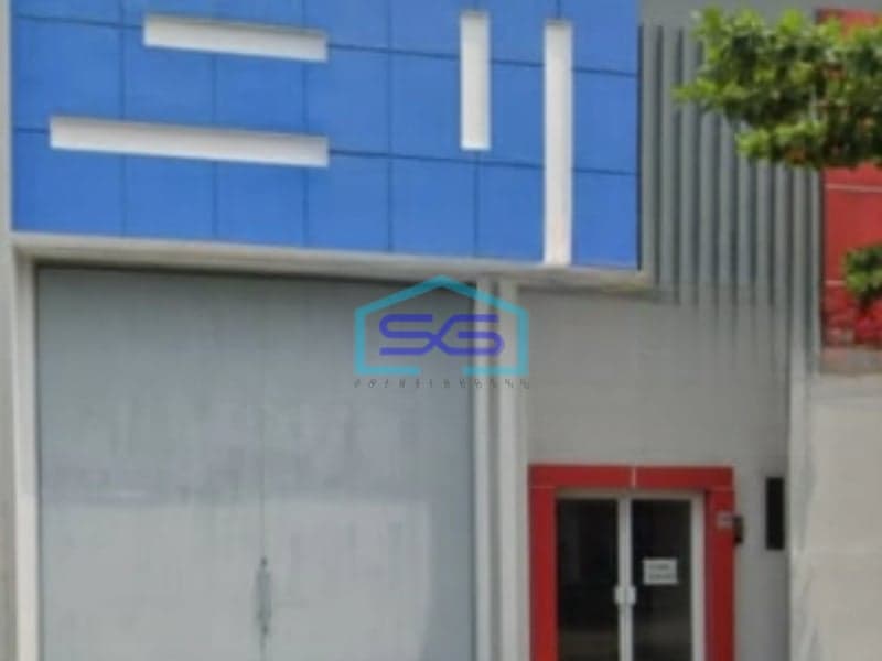 Dijual Gudang Luas Bangunan 367 m² Lokasi Strategis di Karawang Barat