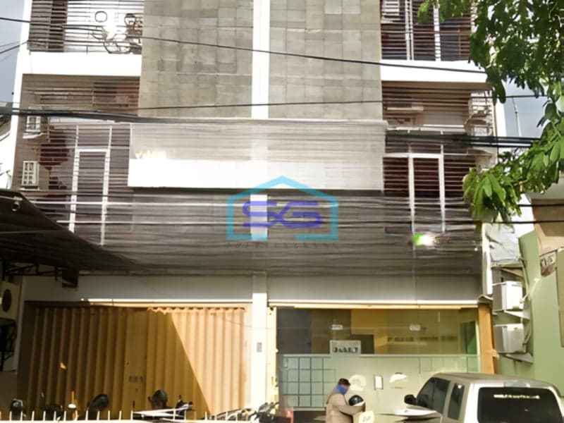 Dijual Ruko Luas Bangunan 252 m² Lokasi Bebas Banjir di Surabaya