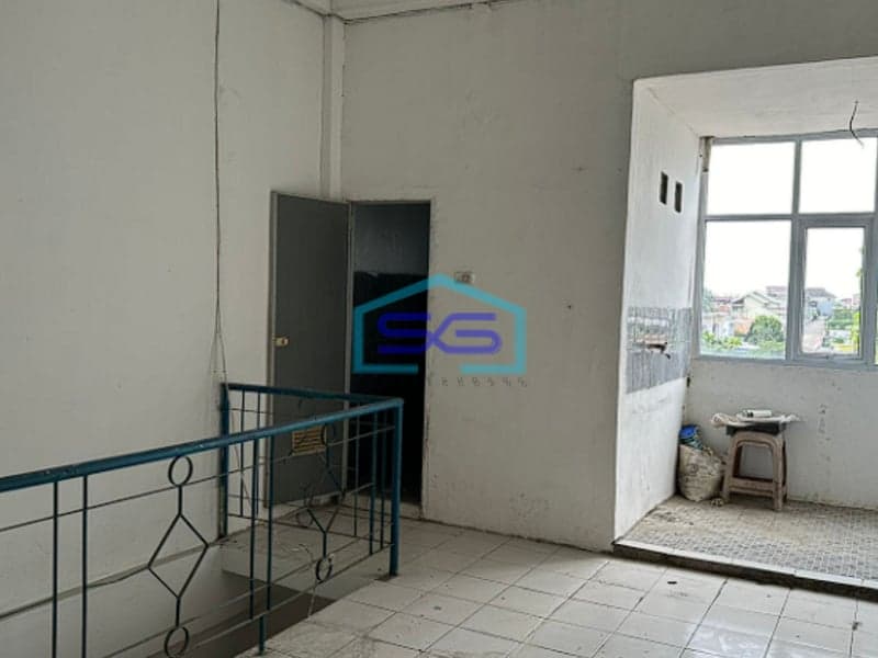 Disewakan Ruko 3 Lantai di Jalan MP Mangkunegara Kenten Palembang LB 288m2