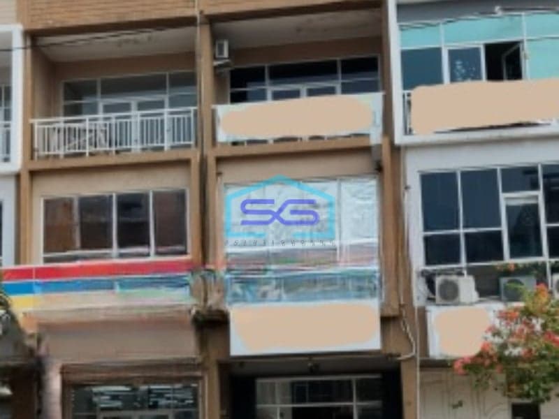 Disewakan Ruko 3 Lantai Luas Bangunan 200 m² Lokasi Taman Surya Jakarta Barat