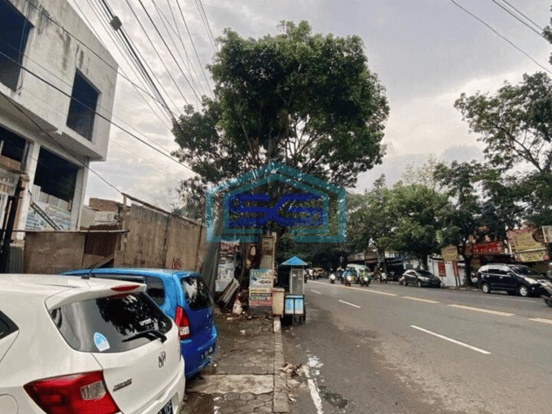 Disewa Ruko Main Road Luas Terawat Murah di Cikutra Kota Bandung