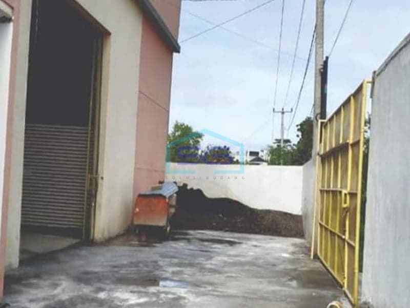 SEWA GUDANG LUAS 4 ARE DI NUSA DUA BALI