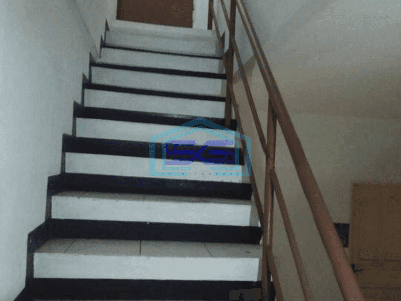 Disewa Ruko Lantai 2 dan 3 Jelambar SHM Bagus