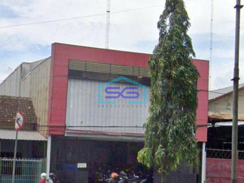 Disewakan Ruko Besar Murah Ada Basement Tepi Jalan Ringroad Barat Sleman
