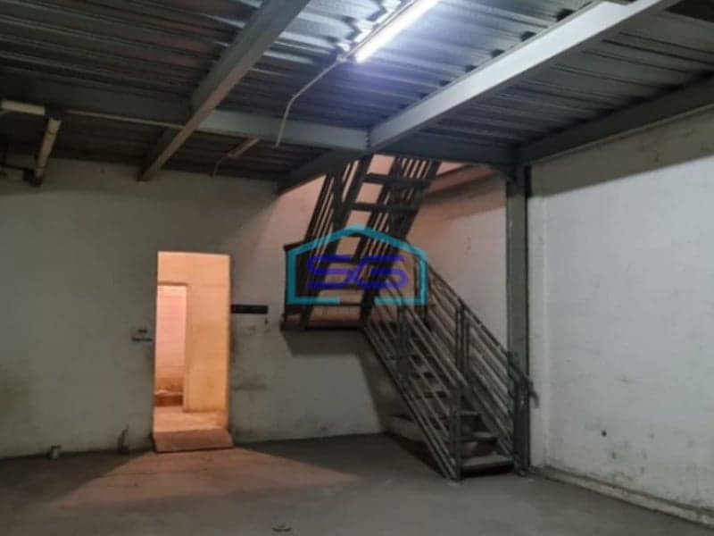 Disewakan Gudang Bagus di Jl Raya Meruya Jakarta Barat LB 800m2