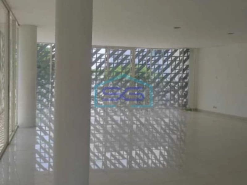 Dijual Kantor Luas Bangunan 714 m² Lokasi BSD Tangerang Siap Huni