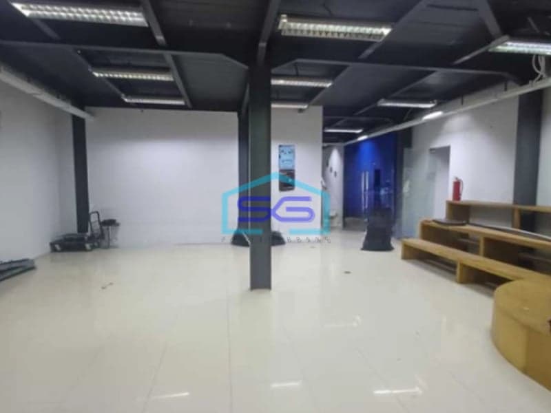 Dijual Tanah dan Bangunan Ruang Usaha Strategis Cocok untuk Gudang di Manggarai Jakarta Selatan LT  696m2