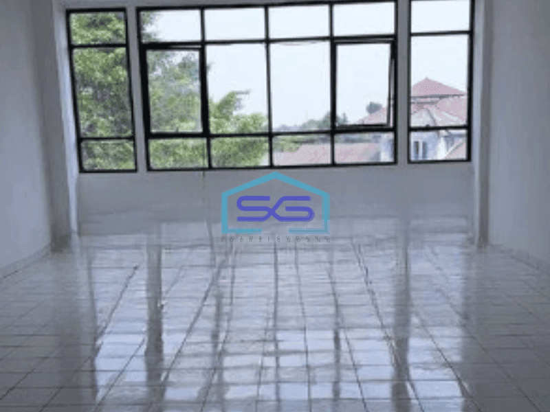 Disewakan Ruko Rapi Siap Pakai Luas Bangunan 274 m² Lokasi Strategis di Balaraja Tangerang