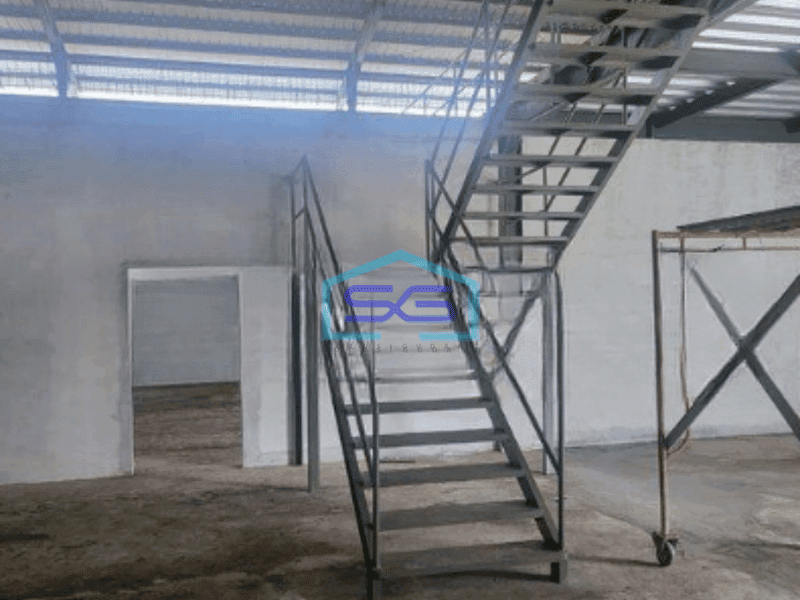 Disewakan Gudang Siap Huni Luas Tanah  648 m² Lokasi Strategis di Parung Panjang Bogor