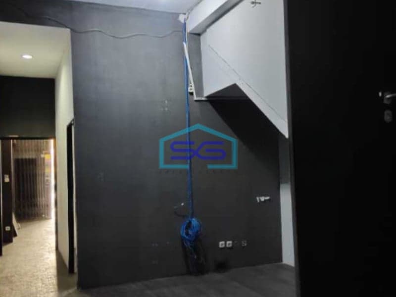 Dijual Ruko Luas Tanah  240 m² Lokasi Bebas Banjir di Kedoya Jakarta Barat