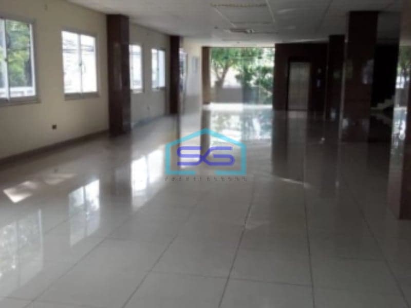 Disewakan Gedung Di Daerah Komersil Cikini Jakarta Pusat LT 800m2