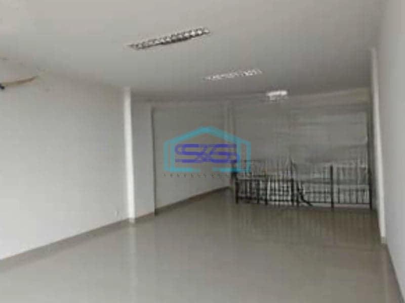 Disewakan Ruko 3 Lantai Luas Bangunan 198 m² Lokasi Summarecon Bandung