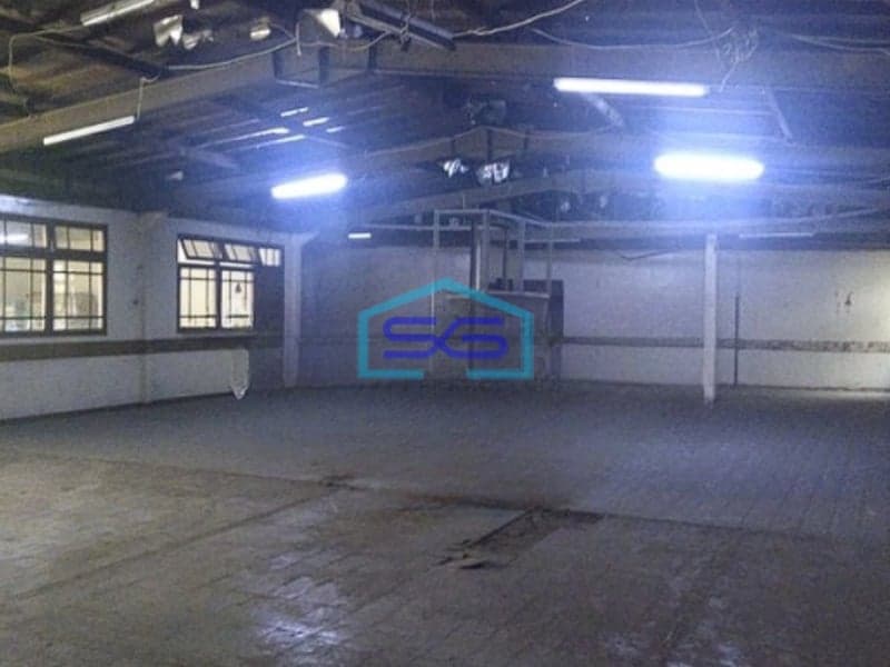 Dijual Gedung Kantor Ada Lift Barang Zona Campuran di Tanjung Duren Jakarta Barat LB 900m2