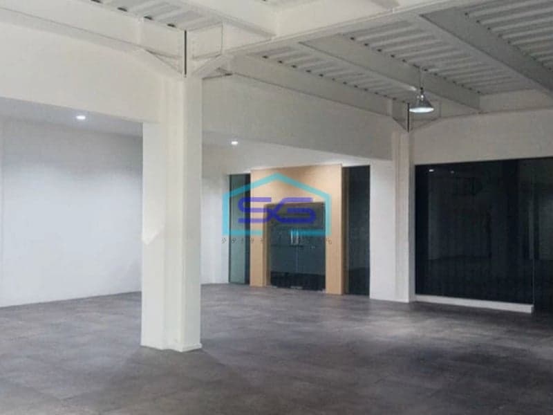 Dijual Gedung Jalan Boulevard Barat Kelapa Gading Jakarta Utara LB 600m2