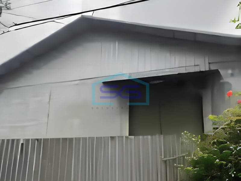 仓库出租，位于中爪哇三宝垄西部Mangkang Raya Tugu，建筑面积700平方米