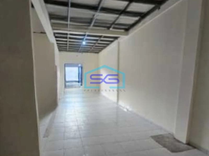 Dijual Gudang Luas Tanah 250 m² Lokasi di Cipondoh Tangerang