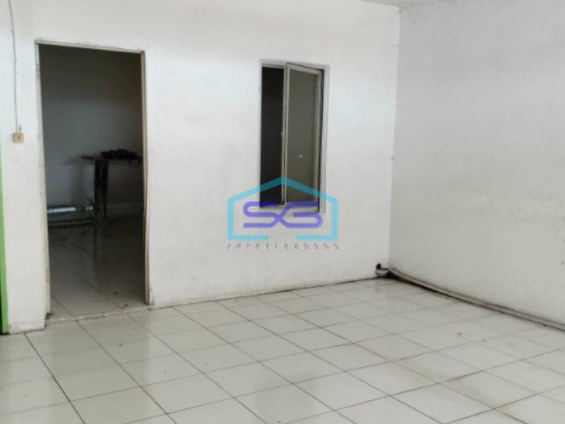 Disewakan Ruko Luas Tanah 110 m² Lokasi Taman Ratu Jakarta Barat