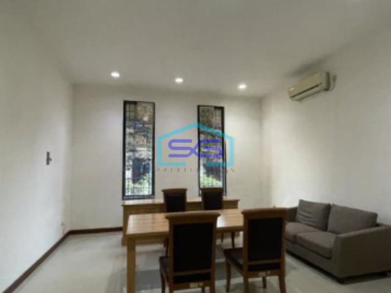 Di Sewakan Ruko 3 Lantai Di Daerah Komersil Pondok Indah Jakarta Selatan Luas Bangunan  210 m²