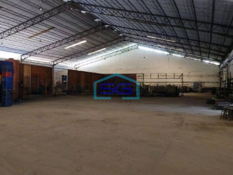 Disewakan Gudang Akses Container Luas Bangunan 7562 m² di Waru Sidoarjo