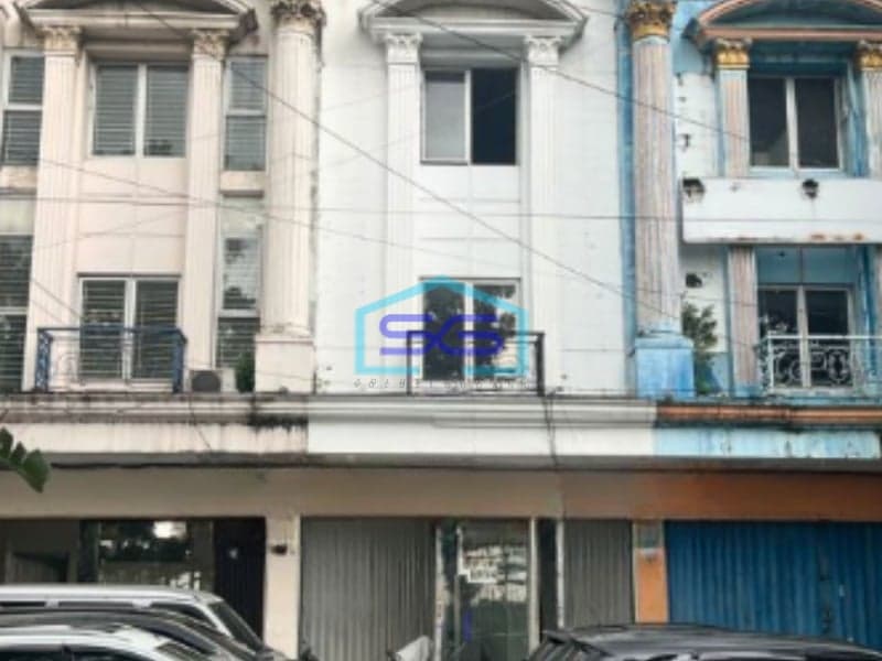 Dijual Ruko Luas Bangunan  615 m² Lokasi Bebas Banjir di Jakarta Selatan