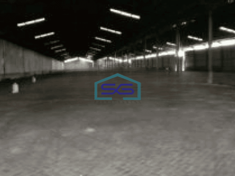 Disewakan Gudang Luas Bangunan  5170 m² di Surabaya Kota Area Parkir Luas